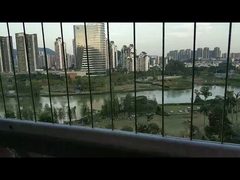 Parrilla invisible del balcón