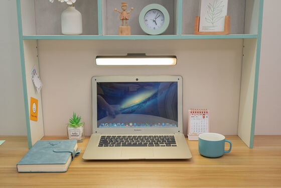 Hasta 8 horas de tiempo de uso Lámpara magnética recargable Voltaje nominal de 5V 1A Adecuado para iluminación industrial y comercial