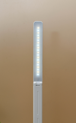 Lámparas de toque LED Lámparas de lado de cama Batería USB Lámparas móviles de escritorio de lectura para el salón