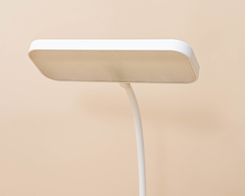 Lámpara de mesa USB plegable con control táctil