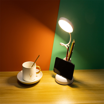 Lámpara de mesa de dormitorio LED atenuable 3500-6500K Temperatura de color 5W Luz de potencia