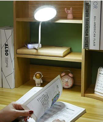 Lámpara de mesa LED ajustable con iluminación cálida y fría