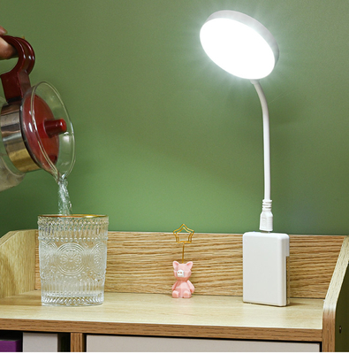 Lámpara de mesa LED ajustable con iluminación cálida y fría