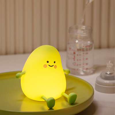 Diseño lindo Lámpara de luz nocturna con diseño de mango pequeño Y batería de litio 18650 Tiempo de uso 5h-40h