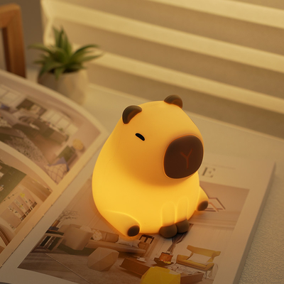 Creativa Capybara LED luz nocturna linda lámpara de mesa de silicona de lado de la cama para el cuarto de los niños regalo hogar inteligente
