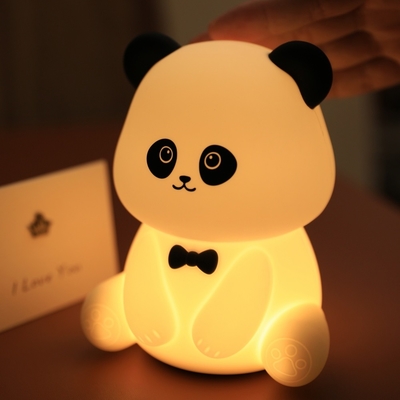 Señores Panda Luz nocturna Revestimiento y alivio del estrés Ornamento de oficina cabeza de cama Compañero de sueño lámpara de escritorio LED