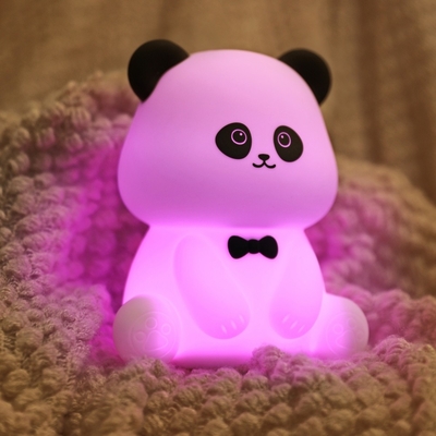 Señores Panda Luz nocturna Revestimiento y alivio del estrés Ornamento de oficina cabeza de cama Compañero de sueño lámpara de escritorio LED