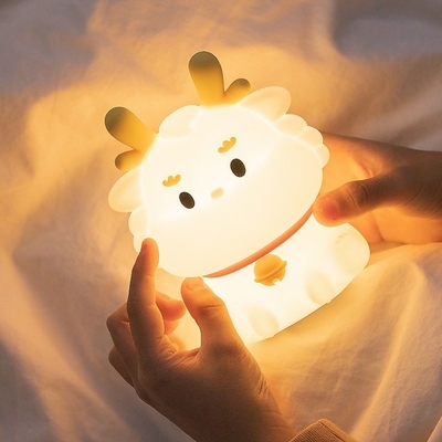 Voz inteligente Dragón Carga con Silicona Dormida Pat Creativa Luz Nocturna Regalo Colorido Luz de la atmósfera