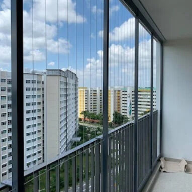 Grill de balcón con marco de pista de aluminio de 6m Grill de seguridad de balcón de precisión diseñado para una fácil instalación y protección