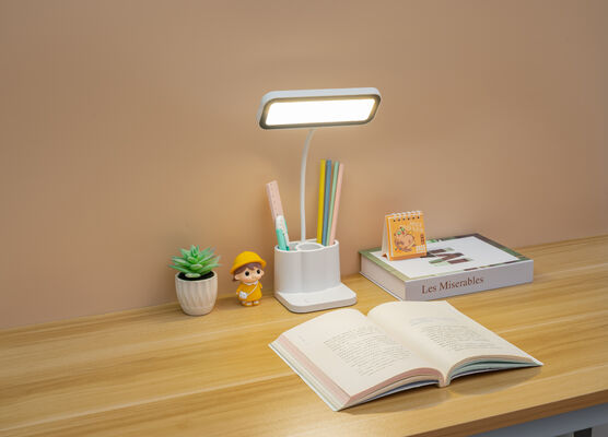 Lámpara de mesa de LED nórdica con conexión USB Diseño moderno Libro de luz para el estudio nocturno en el hogar especial de regalo Lámpara de escritorio soporte de pluma de manguera
