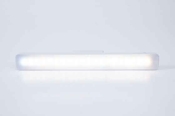 Lámpara de lectura de energía con base magnética y ángulos de iluminación ajustables perfecta para sesiones de lectura prolongadas